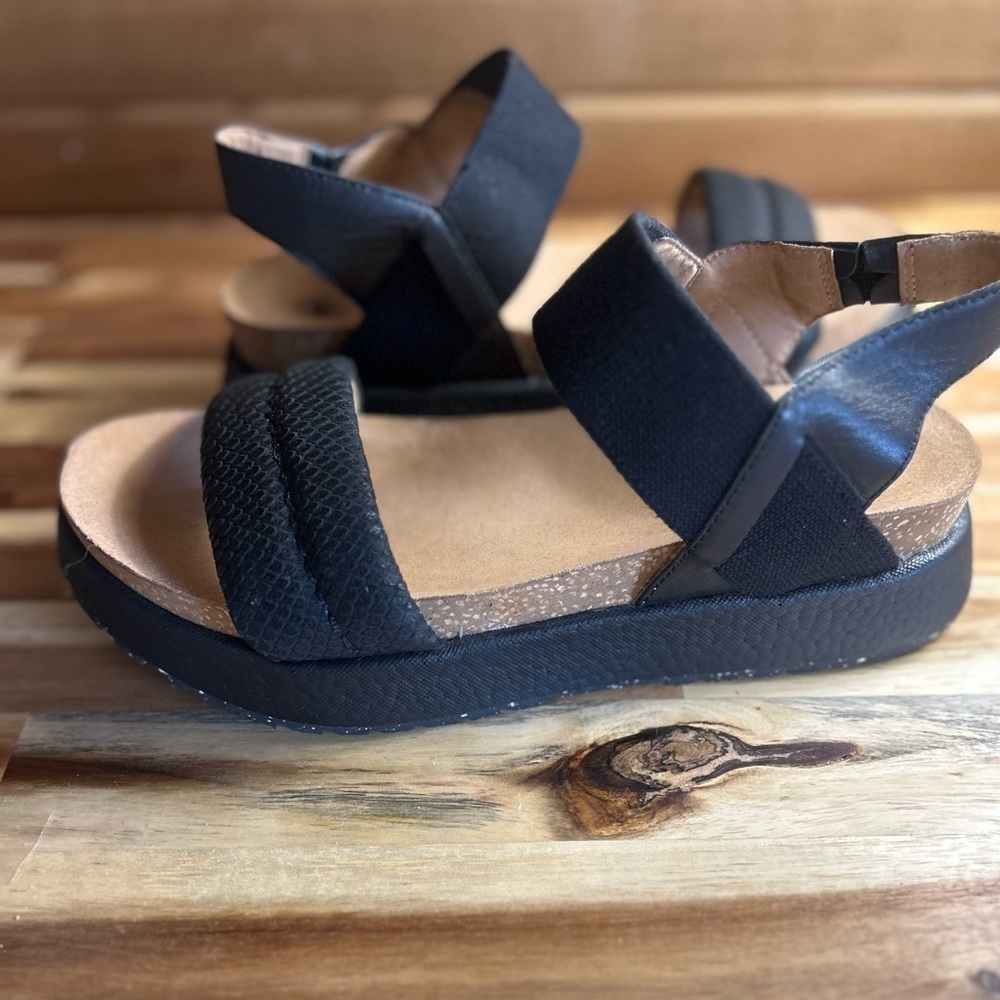 Otbt Libra chunky platform strap sandals in women’s Sz. 8 black leather upper. - Picture 5 of 8